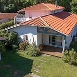 Villa Moderne à - 5 Chambres, Piscine Chauffée, Proche Lac, Piste Cyclable - Fr-1-319-625 *
