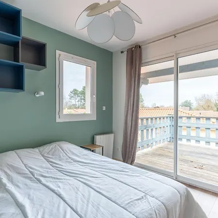 Moderne à - 5 Chambres, Piscine Chauffée, Proche Lac, Piste Cyclable - Fr-1-319-625 Villa