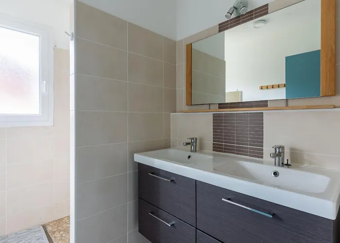 Villa Moderne A - 5 Chambres, Piscine Chauffee, Proche Lac, Piste Cyclable - Fr-1-319-625